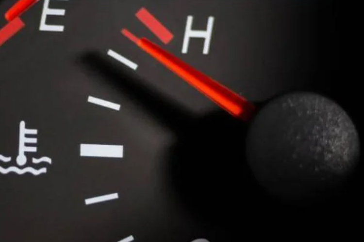 Mobil matik overheat, Mobil matik overheating, Mobil matik overheat di tanjakan, Kenapa Mobil Matik Bisa Overheat di Tanjakan? Ini Penyebabnya