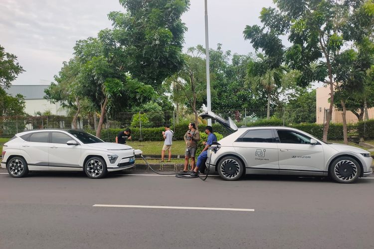mudik, Hyundai, mobil listrik, Mudik Lebaran, mobile charging, Ioniq 5, Hyundai Gowa, mudik pakai mobil listrik, Persiapan Mudik Pakai Mobil Listrik, Konsumen Hyundai Bebas Khawatir