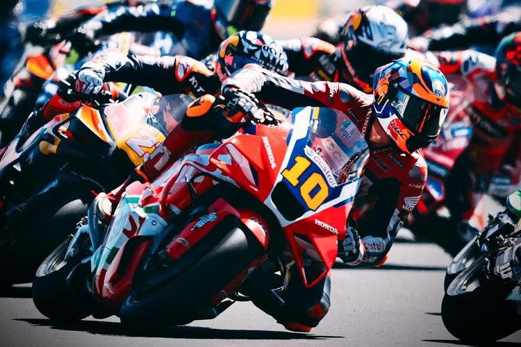 MotoGP, balap motor, balap, Fermin Aldeguer, MotoGP Mandalika 2025, hasil balap motogp, hasil balap motogp indonesia, Hasil MotoGP Mandalika 2025: Juara Baru Fermin Aldeguer, Marquez Crash