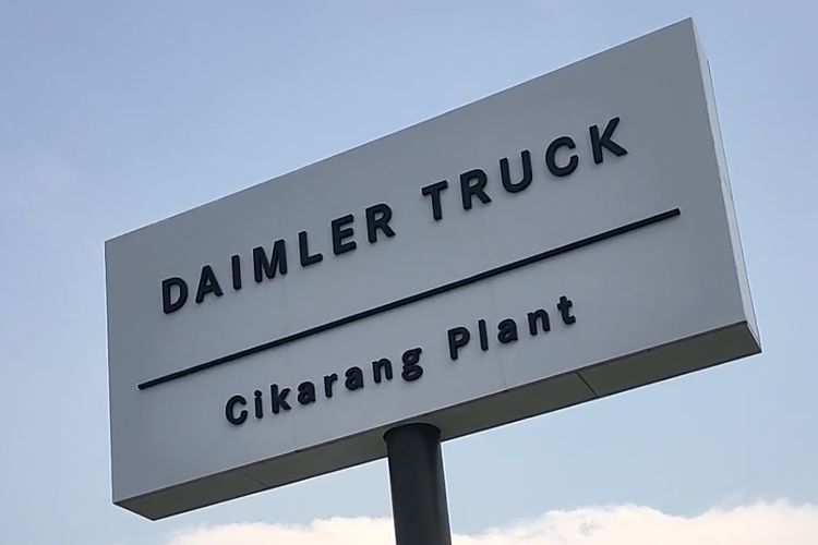 Daimler, pabrik kendaraan niaga, pabrik daimler, pabrik baru di cikarang, Daimler Resmikan Pabrik Bus dan Truk Baru di Cikarang