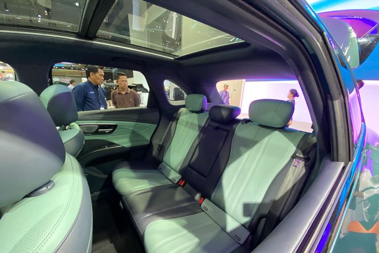 Lepas, Lepas L8, GIIAS 2025, lepas, lepas l8 chery, spesifikasi Lepas L8, Spesifikasi Lepas L8, SUV PHEV Pendatang Baru dari China