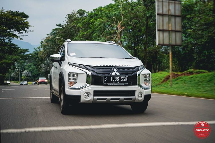 mobil, Xpander Cross, Mitsubishi, Mitsubishi Xpander Cross, Plus Minus Mitsubishi Xpander Cross 2021: Nyaman tapi Kurang Fitur