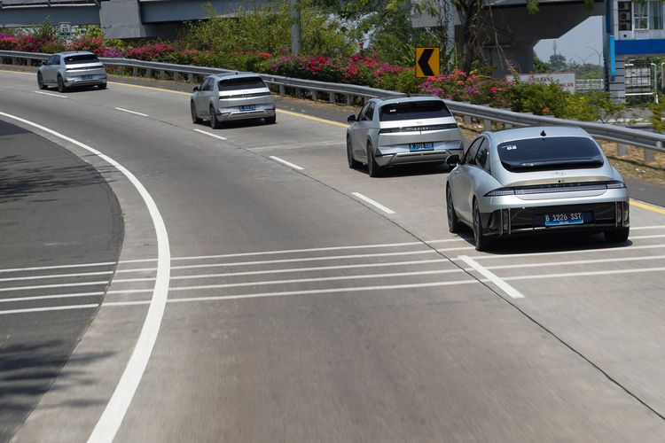 Hyundai Ioniq 5, ban khusus, mobil listrik, efisiensi baterai, Perbandingan Ban Mobil Listrik: Michelin vs Goodyear