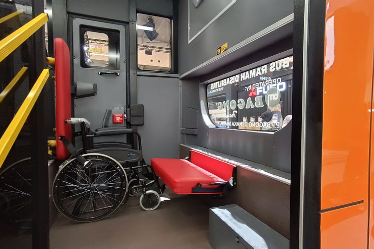 Fuso, bus medium, bus kota, fuso, Mitsubishi fuso, bus ramah disabilitas, Spesifikasi Bus Trans Batam Baru, Punya PO Bagong dan Bodi Tentrem
