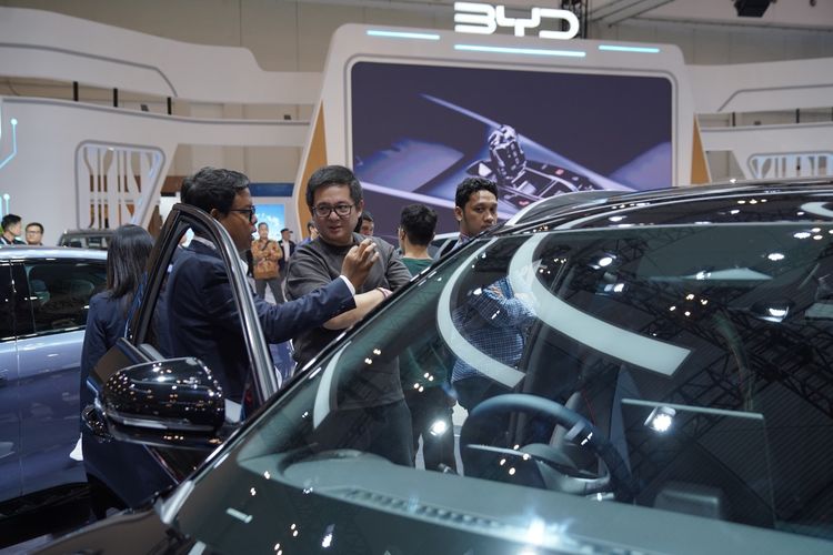 BYD Indonesia, GIIAS 2025, otomotif, mobil listrik, kendaraan bermotor, BYD Atto 1, BYD Siapkan Area Test Drive Khusus di GIIAS 2025