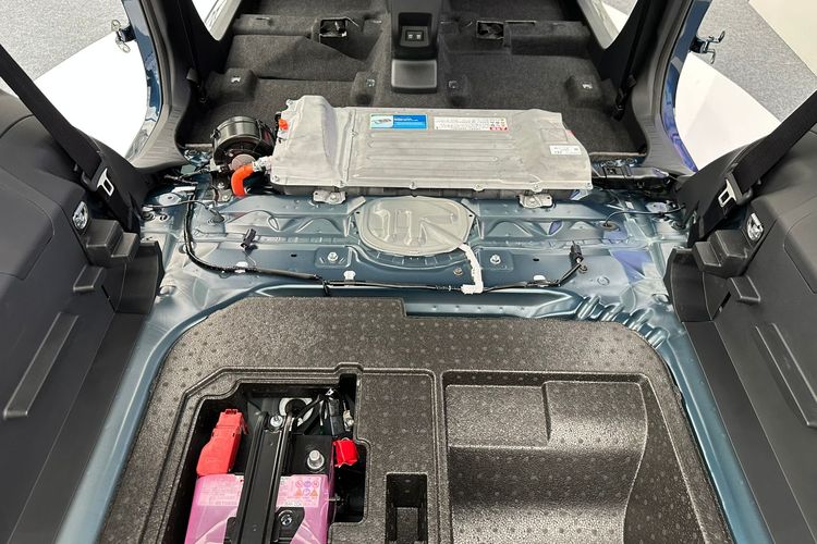 test drive, bahan bakar, Rocky Hybrid, Rocky e-Smart Hybrid, Test Drive Rocky Hybrid di PIK 2: Segini Konsumsi BBM-nya