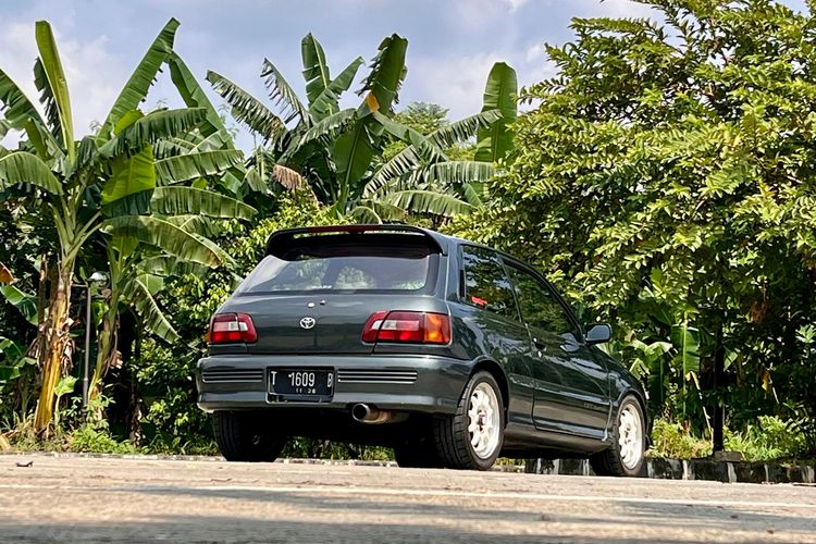 modifikasi, konversi, Toyota, Konversi, Toyota Starlet, Modifikasi mobil, Konversi Toyota Starlet EP81 ke EP82, Gaya Jepang yang Penuh Detail