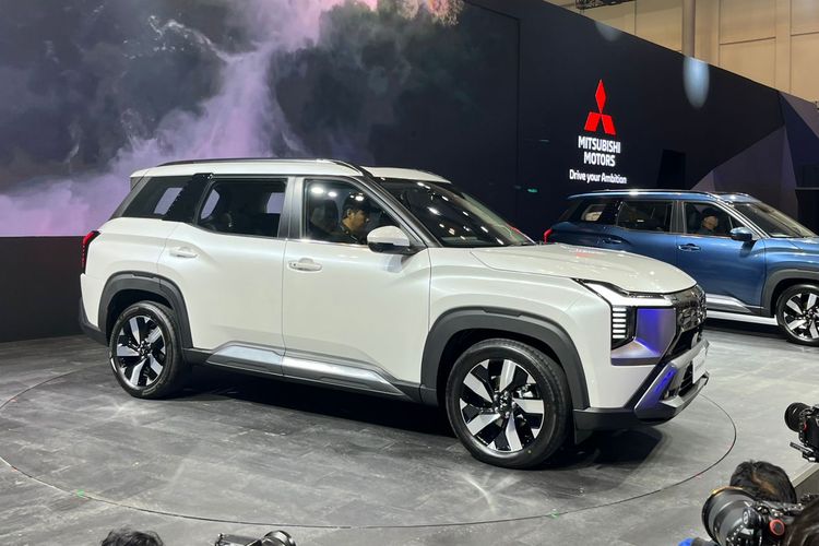 Mitsubishi Destinator, Performa mesin, GIIAS 2025, SUV keluarga, Berapa Biaya Isi Bensin Full Tank Mitsubishi Destinator?
