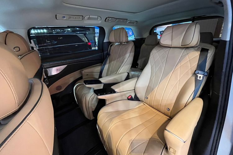 Toyota Alphard, Denza, Denza D9, denza indonesia, Update Harga Denza D9: Penantang Serius Toyota Alphard