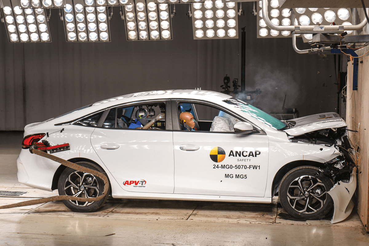 Ada Peningkatan, MG 5 Raih Tiga Bintang Tes Tabrak ANCAP