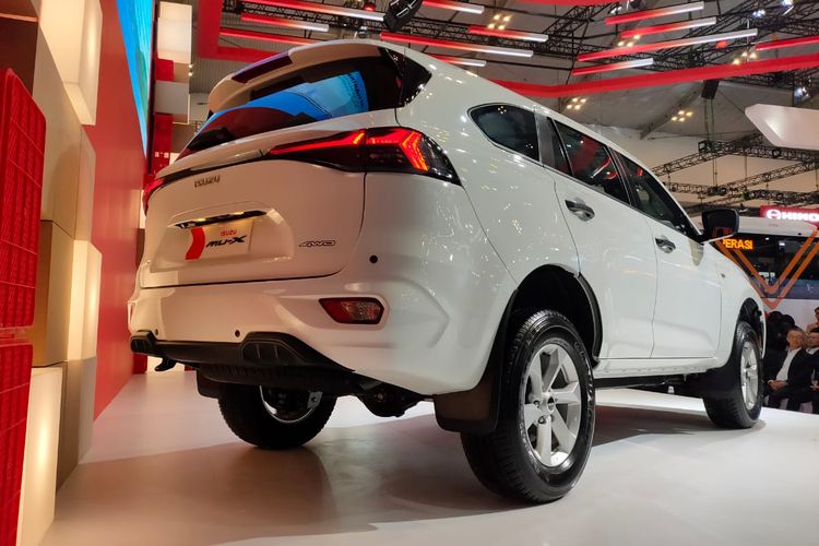 harga, spesifikasi, fortuner, Isuzu mu-X 4x4, Adu Spesifikasi New Isuzu mu-X 4x4 vs Toyota Fortuner 4x4