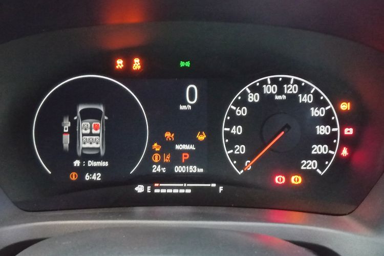 mobil matik menanjak, mobil matik mundur di tanjakan, cara mengemudi mobil matik di tanjakan, Trik Ampuh Menghindari Mobil Matik Mundur di Tanjakan