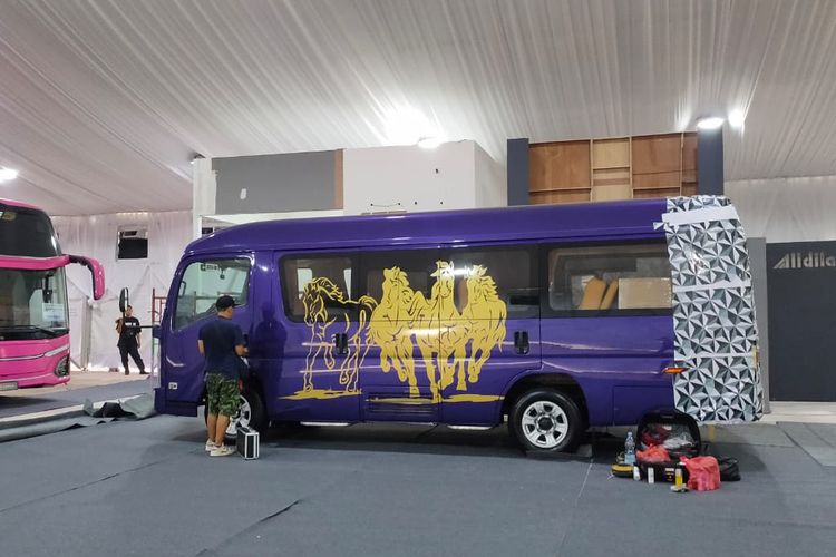 GIIAS 2025, ICE BSD, Karoseri Adiputro, Jetbus 5 Series, ice bsd, Persiapan GIIAS 2025: Karoseri Adiputro Tampilkan Jetbus 5