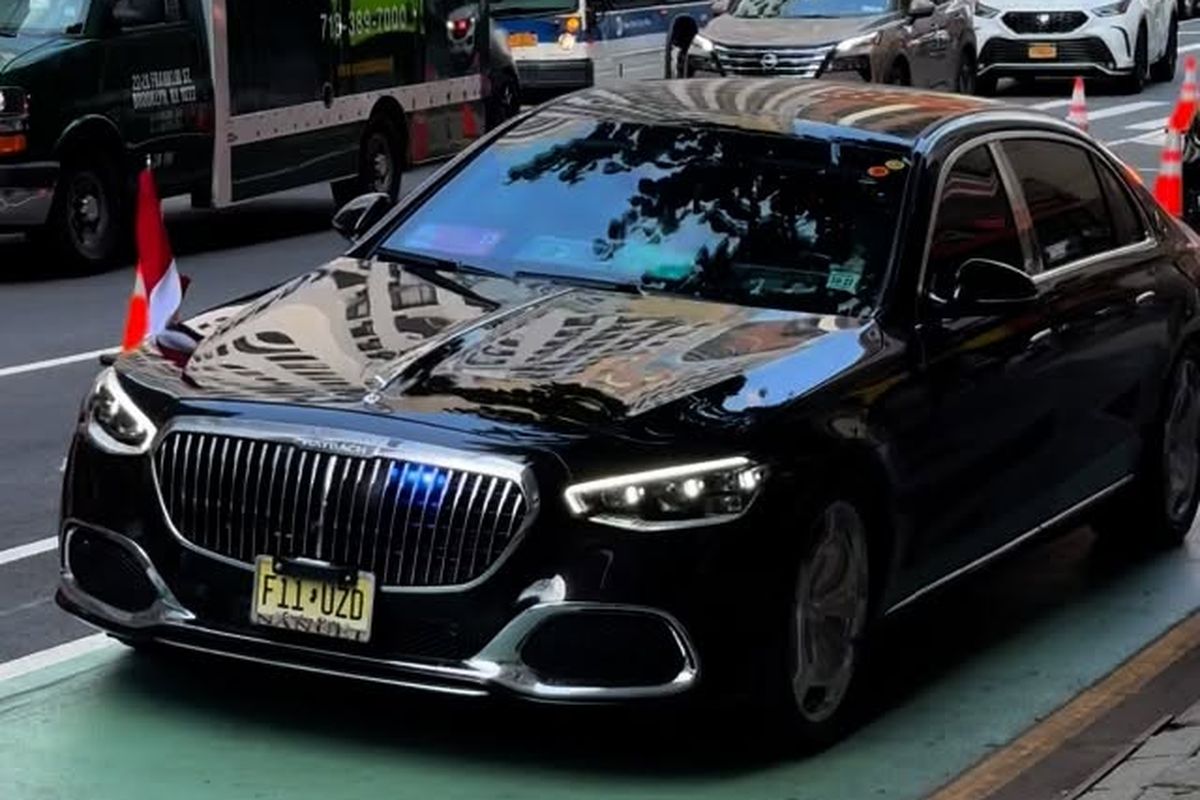 Kunjungan ke AS, Prabowo Naik Mercedes-Benz S580 Maybach