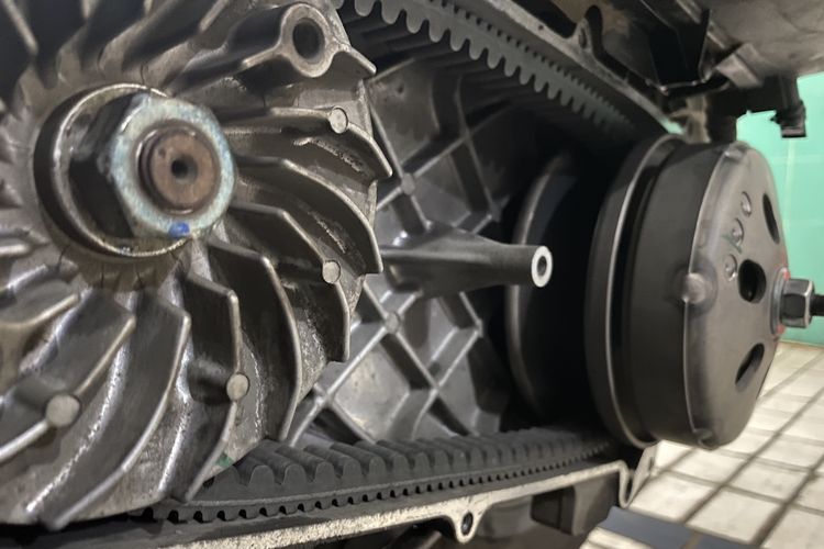 motor matik, Performa mesin, beban berat, Beban berlebih, Dampak Beban Berlebih terhadap Performa Motor Matik