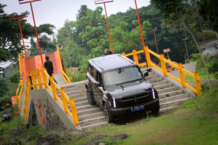 Chery, Chery Sales Indonesia, Penjualan Chery, Mobil Hybrid, Chery Tiggo Cross CSH, Mobil Hybrid Kini Jadi Tulang Punggung Penjualan Chery