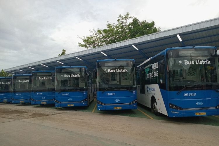 transportasi massal, insentif impor, mobil listrik, Kemacetan Jakarta, Pemerintah Tak Perpanjang Insentif Mobil Listrik, Apa Kata Ahli?