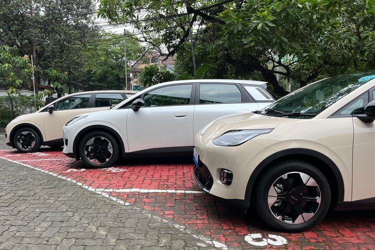 uji coba, hatchback listrik, aion ut, GIIAS 2025, Jajal Aion UT, Tes Jalan Jakarta-Bandung