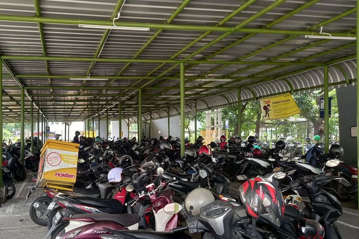 Harus Waspada Saat Parkir Motor Dianjurkan Jangan Kunci Setang