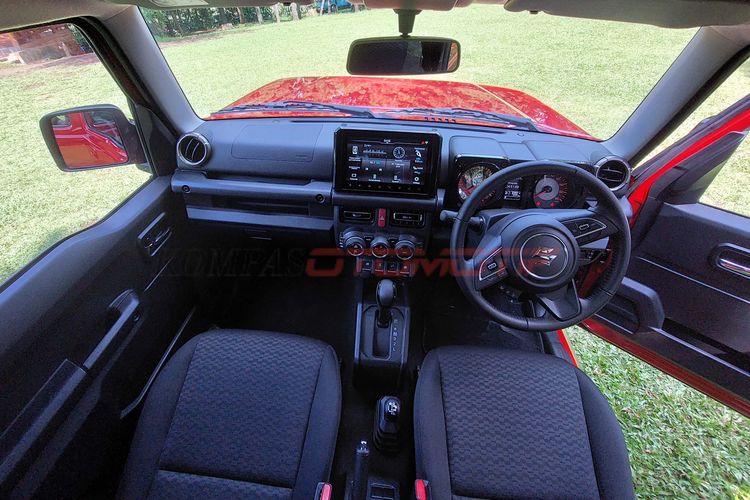 suzuki jimny, jimny 5 pintu, suzuki jimny harga, suzuki jimny 5 pintu harga, Update Harga Suzuki Jimny 5 Pintu: SUV Legendaris