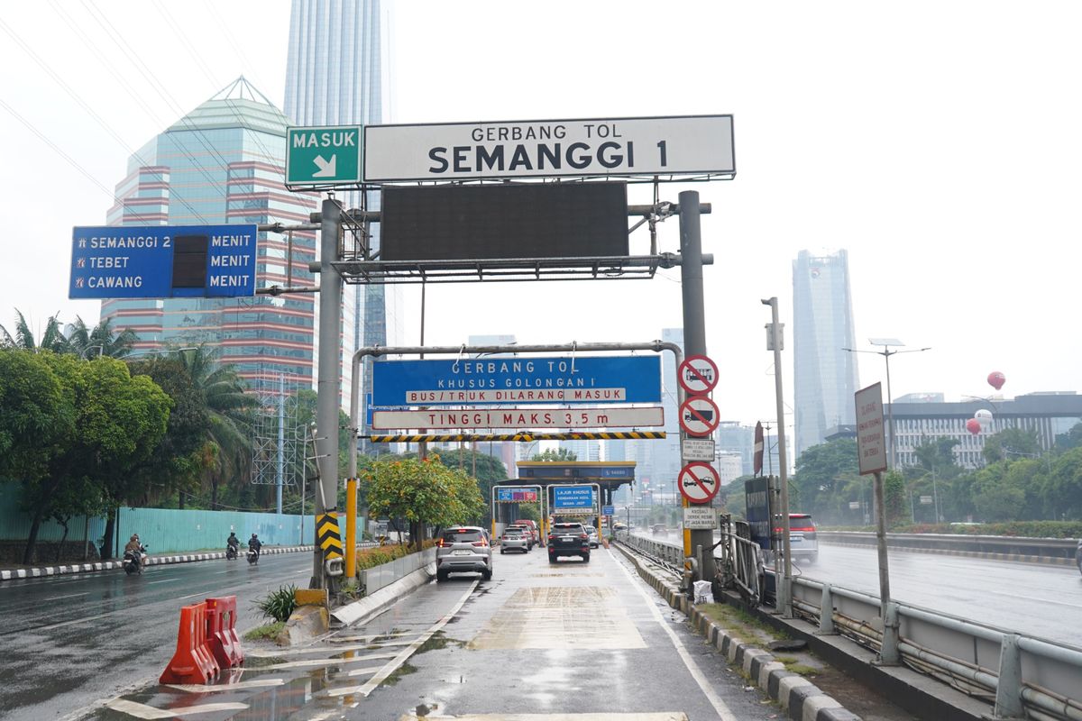 Pemprov DKI Usul Perbaikan GT Semanggi Dilakukan saat Hari Libur