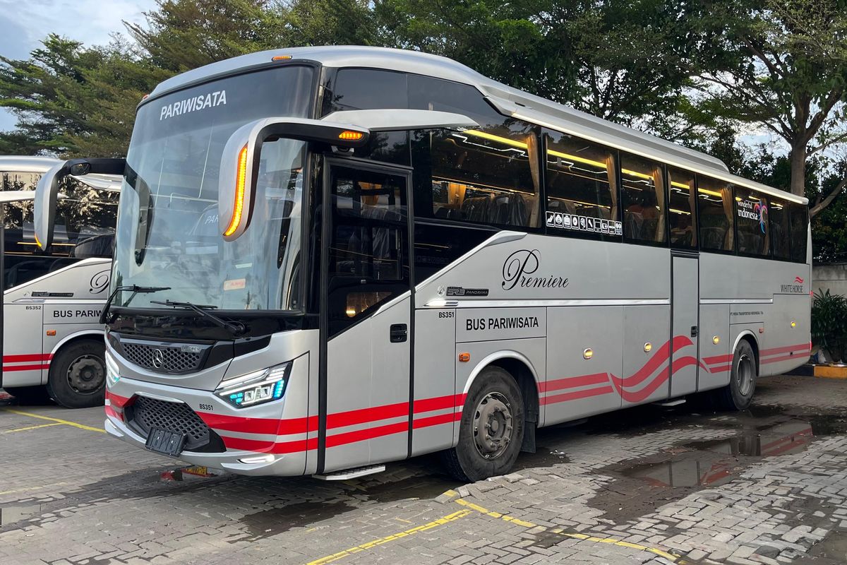 Bus Baru White Horse: Pakai Sasis Bermesin Depan
