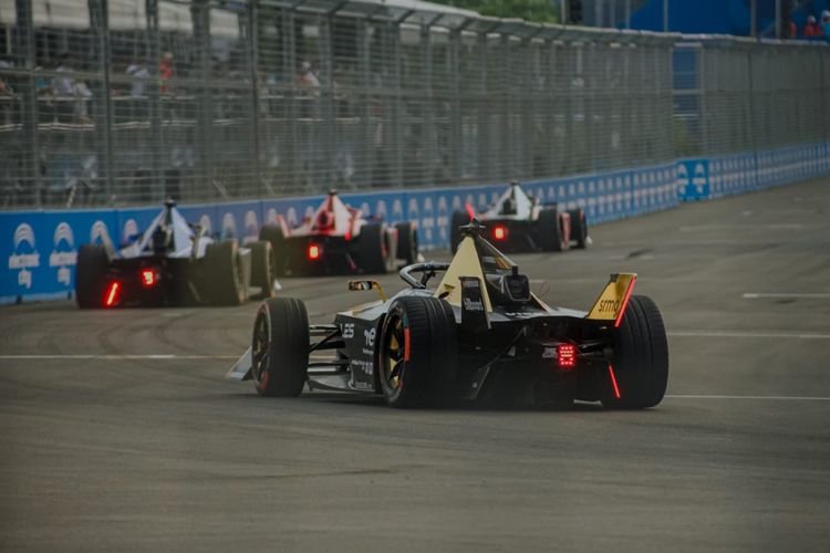 mobil, Formula E, Jakarta E-Prix, Mobil, otomotif, mobil listrik, kendaraan listrik, harga tiket formula e 2025, Formula E 2025 pekan ini, sponsor utama Formula E 2025, jadwal Formula E 2025, peserta Formula E 2025, lokasi Formula E 2025, Formula E 2025 Sarinah, partner Formula E 2025, mengenal Formula E 2025, cara beli tiket Formula E 2025, Spesifikasi Mobil yang Berlaga di Formula E Jakarta 2025, Lebih Kencang dari F1