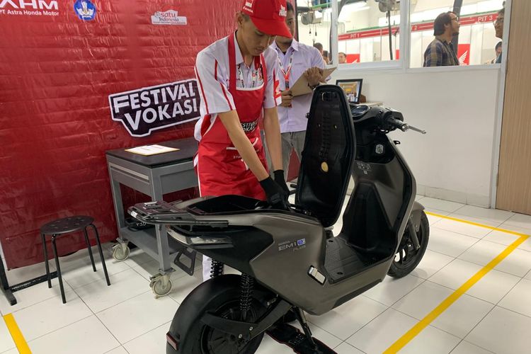 motor listrik Honda, recall, Recall, baterai motor listrik, motor listrik honda, recall baterai, recall baterai motor listrik, Baterai Motor Listrik Honda Kena Recall, Bagaimana di Indonesia?