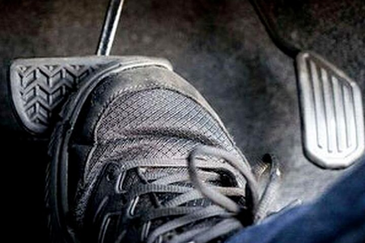 kampas rem mobil, usia pakai kampas rem mobil, Ketebalan kampas rem, Usia Ideal Kampas Rem Mobil, Ini Penjelasan Ahli