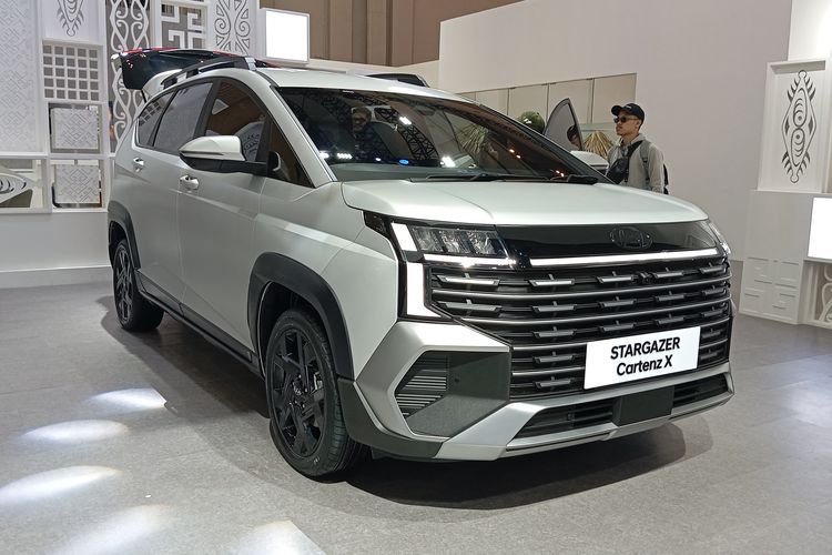 Hyundai Stargazer Cartenz, Mitsubishi Xpander, Toyota Avanza, Daihatsu Xenia, Suzuki Ertiga, Komparasi, GIIAS, Gaikindo Indonesia International Auto Show, perbandingan, GIIAS 2025, Komparasi Fitur: Stargazer Cartenz, Xpander, Xenia, Avanza