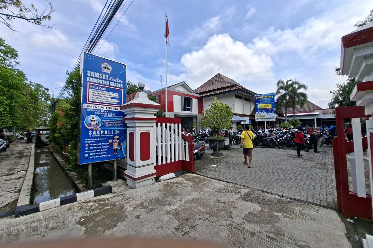 Cara Bayar Pajak Kendaraan Atas Nama Orang Lain Tanpa Masalah di Samsat