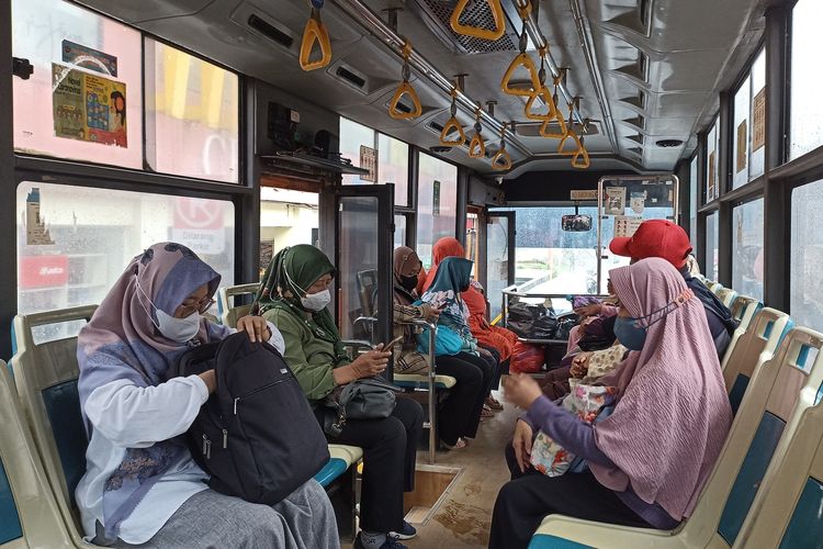 Transportasi umum, Bus Tayo, penumpang bus, naik bus, Harga Tiket Bus, Bus Tayo Kota Tangerang Tidak Terima Pembayaran Tunai