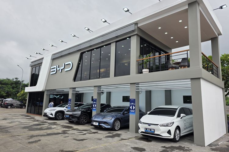 Komdigi, otomotif, BYD Indonesia, kendaraan listrik, kendaraan bermotor, Situs dan Aplikasi BYD Terancam Diblokir Komdigi, Ini Kata BYD Indonesia