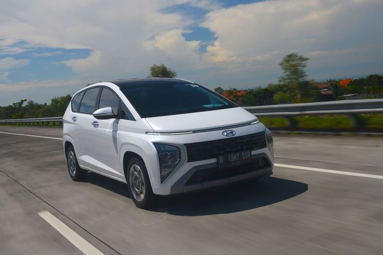 Hyundai, Stargazer, mobil bekas, Harga bekas, Hyundai Motors Indonesia (HMID), Cek Harga Mobil Bekas Hyundai Stargazer, mulai Rp 190 Jutaan