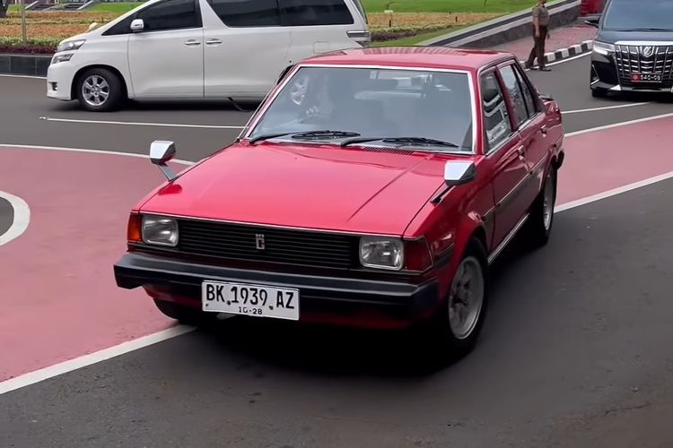 mewah, DPR RI, Uya Kuya, koleksi mobil, anggota dpr uya kuya, mobil uya kuya, Deretan Koleksi Mobil Anggota DPR Uya Kuya, dari Klasik hingga Mewah