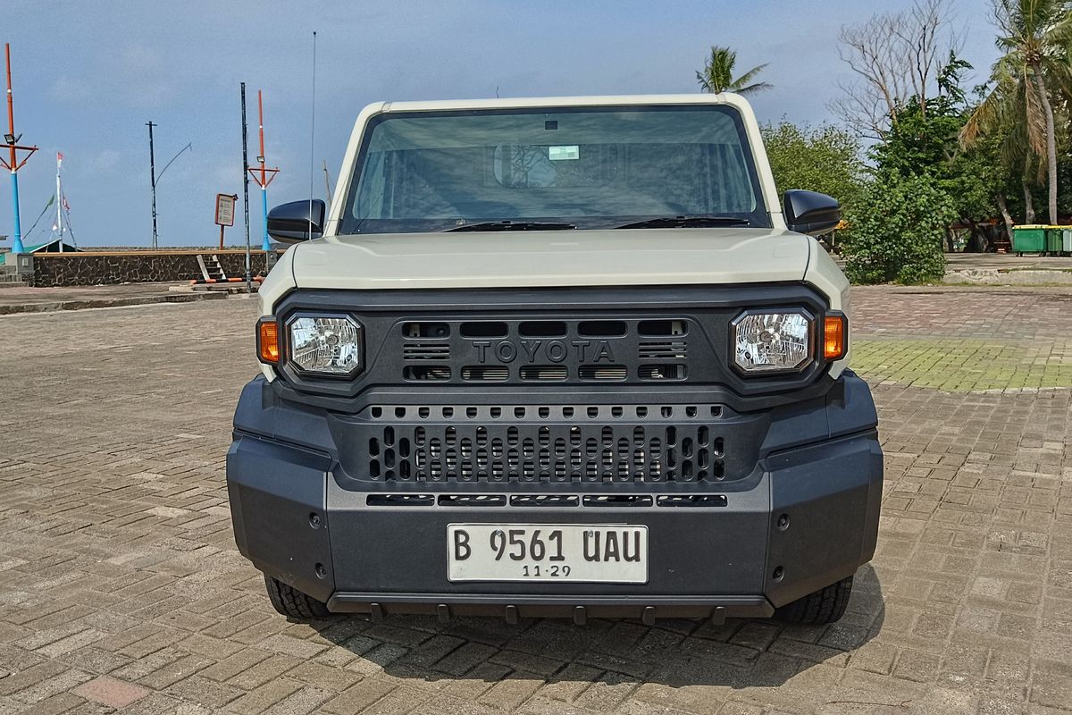 Tes Lengkap Toyota Hilux Rangga, dari Penampilan sampai Biaya Kepemilikan