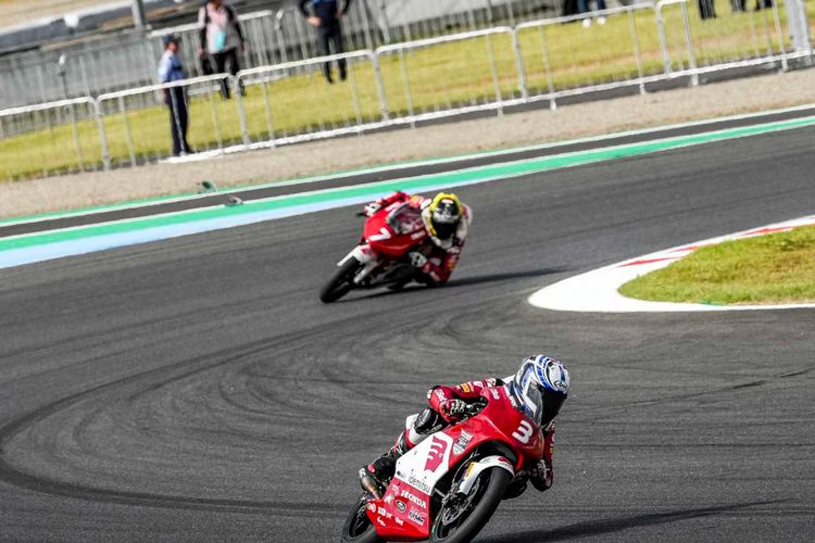 mandalika, MotoGP Indonesia, Astra Honda Racing School, Pebalap Muda Astra Honda Siap Tampil di Home Race IATC Mandalika
