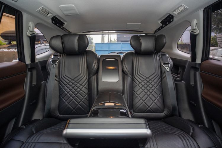 kenyamanan berkendara, kulit jok mobil, biaya penggantian jok, Paket Penggantian Kulit Jok MPV: Biaya dan Waktu Pengerjaan