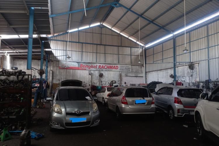 perbaikan, kaki-kaki, bengkel spesialis, Kaki-Kaki, Perbaikan, dealer resmi, kaki-kaki mobil, Kenaoa Servis di Bengkel Spesialis Kaki-Kaki Lebih Murah Dibanding Bengkel Resmi?