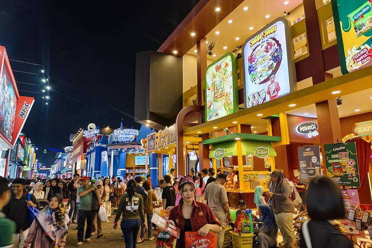 Pekan Raya Jakarta, angkutan umum, PRJ 2025, JIExpo Kemayoran, Transjakarta, JIEXPO Kemayoran, KRL Commuter Line, MRT Jakarta, TransJakarta, transjakarta, Transportasi umum, rute angkutan umum ke PRJ Jakarta Fair 2025, Hindari Terjebak Macet, Cek Rute Angkutan Umum ke PRJ 2025