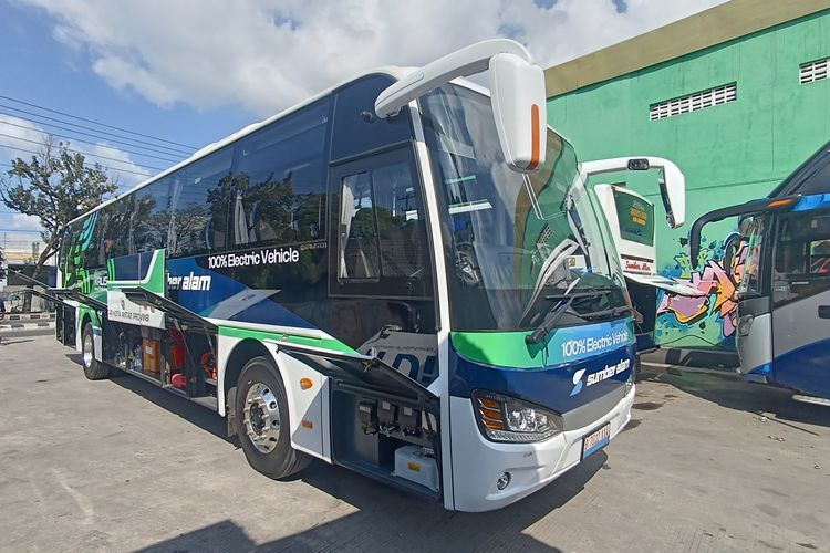bus listrik, Sumber Alam, bus listrik akap, Kalista, bus listrik jarak jauh, Segini Biaya Konsumsi Listrik Bus AKAP Sumber Alam Kalista