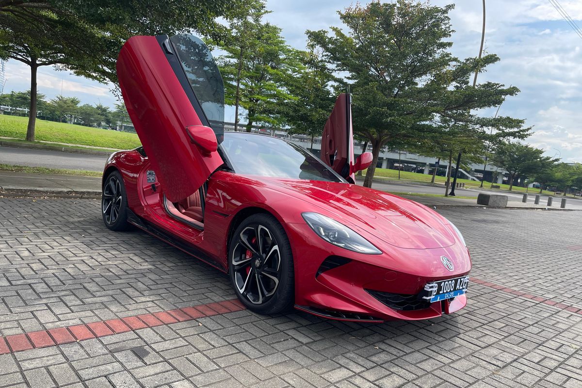 Interior MG Cyberster, Desain Kabin Manjakan Driver