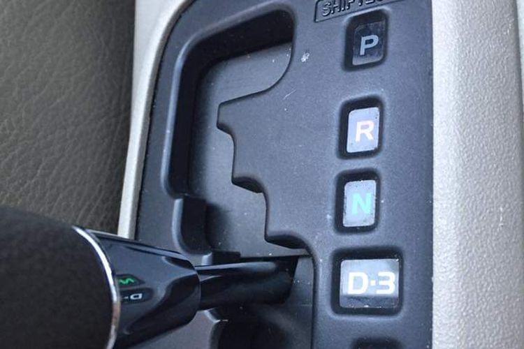 mobil, mobil matik, transmisi matik, Jangan Asal Geser Tuas: Kenali Fungsi L dan D-2 di Transmisi Mobil Matik