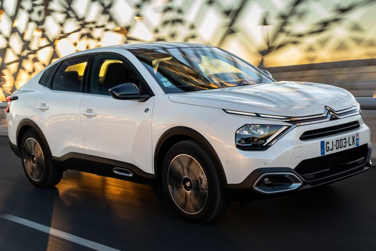 mobil listrik, pemesanan khusus, Mobil listrik, citroen e-C4, harga Rp 1 miliar, E-C4 Citroen: Harga, Spesifikasi, dan Cara Pemesanan di Indonesia