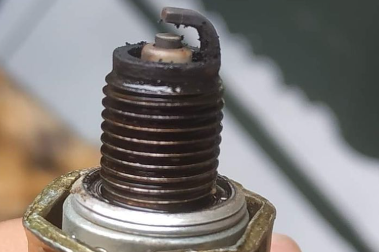 bensin, Performa mesin, bahan bakar solar, pencampuran bahan bakar, Cara Sederhana Mendeteksi Bensin Tercampur Solar