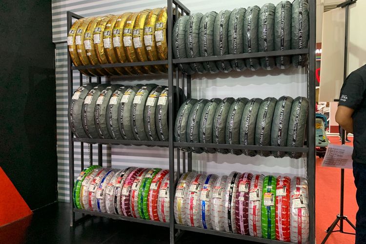 ban motor, harga ban, harga ban motor, daftar harga ban, harga komponen motor, Harga Ban Motor Stabil pada Oktober 2025, Cek Daftarnya