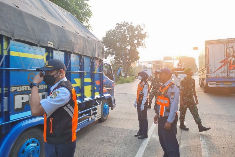 Pembatasan operasional truk, Truk yang dilarang melintas Pantura Kendal, Truk dilarang meintas jalan Pantura, Jenis Truk yang Kena Pembatasan Operasional di Jalan Pantura Kendal