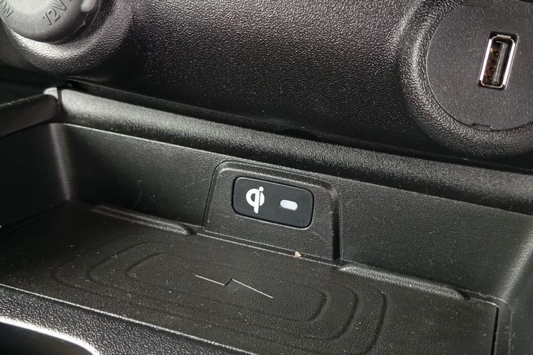 Suzuki indonesia, Suzuki, suzuki fronx, Fronx, Suzuki Fronx 2025, Interior Suzuki Fronx SGX, Fungsional dan Modern