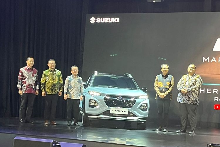 Suzuki, Fronx, mobil, mobil baru, suzuki fronx, Pasar Mobil Lesu, Suzuki Tetap Optimistis Fronx Laris Manis