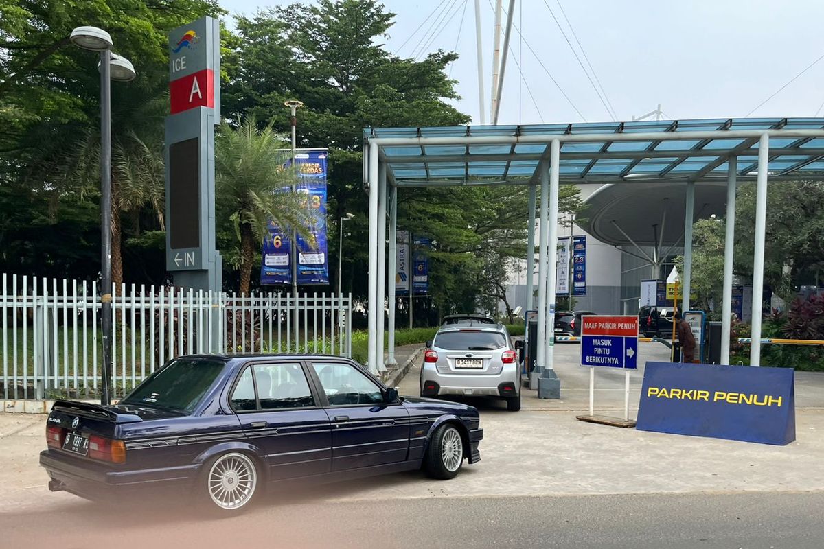 Macet di ICE BSD Saat GIIAS 2025, Pengunjung Sulit Dapat Parkir